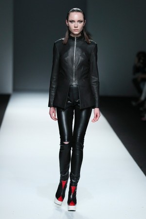 レオナード・ウォン(LEONARD WONG) 2018-19年秋冬ウィメンズコレクション  - 写真2