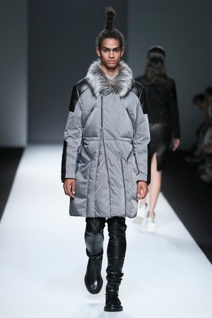 レオナード・ウォン(LEONARD WONG) 2018-19年秋冬ウィメンズコレクション  - 写真20