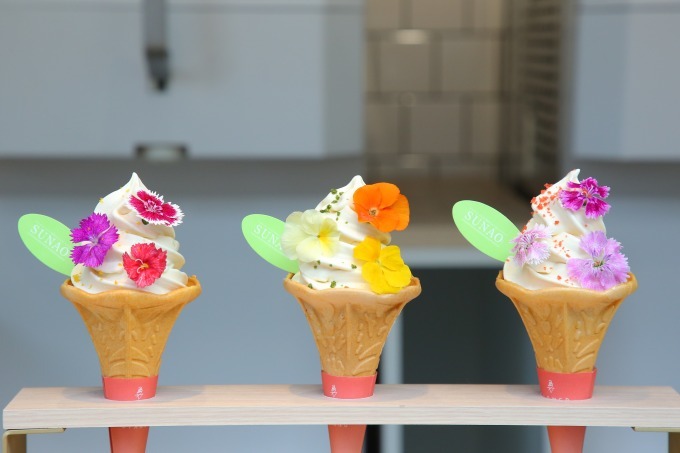 グリコ「SUNAO」"花束ソフトクリーム”を販売する『フラワーソフトスタンド』表参道にオープン｜写真9