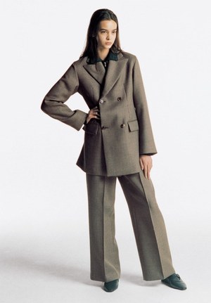 オーラリー(AURALEE) 2018-19年秋冬ウィメンズコレクション  - 写真21