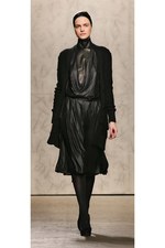 ドゥー リー 2012-13年秋冬コレクション - Butoh(ブトー)の叙情的な舞いからインスパイア｜写真12