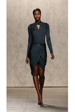 ドゥー リー 2012-13年秋冬コレクション - Butoh(ブトー)の叙情的な舞いからインスパイア｜写真16