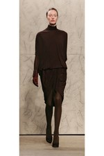 ドゥー リー 2012-13年秋冬コレクション - Butoh(ブトー)の叙情的な舞いからインスパイア｜写真19