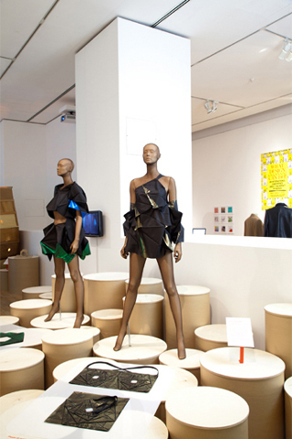 三宅一生のプロジェクトがデザイン・オブ・ザ・イヤー2012 ファッション部門を受賞