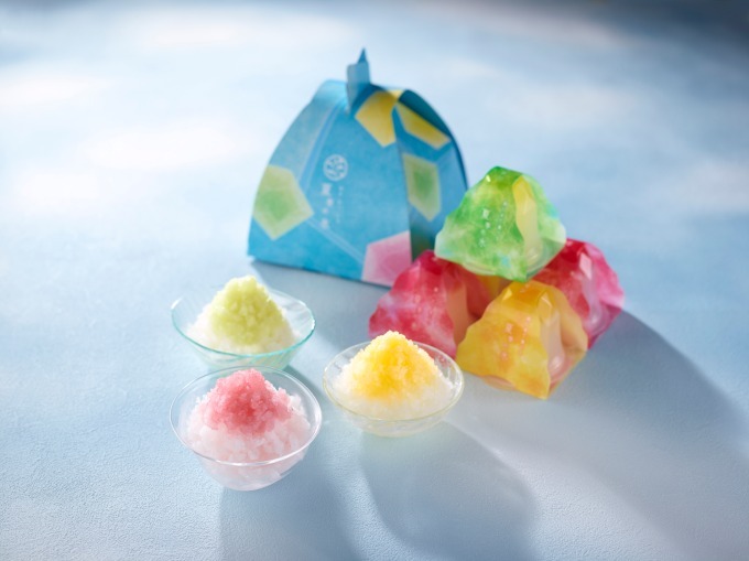 ヨックモックのワビサ期間限定「夏季の氷」かき氷に見立てたフローズンスイーツ、果実×ミルク風味｜写真1
