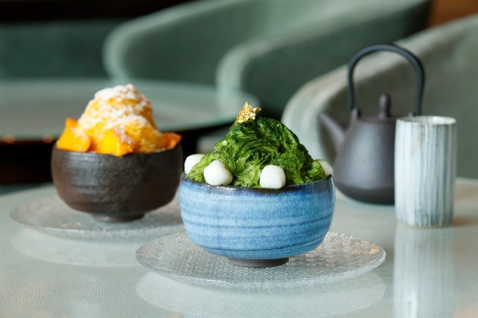 パレスホテル東京の期間限定"ふわふわ"かき氷、抹茶&マンゴの2つの味わい