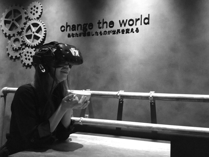 VRカフェ「ザ・ヴイアールルーム・キョート」京都・河原町にオープン｜写真1