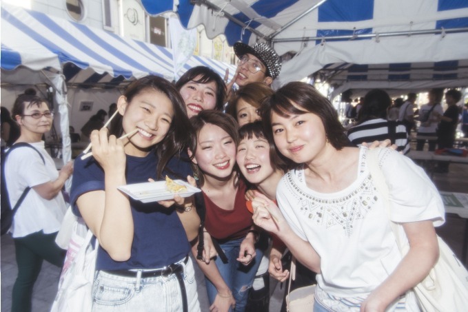 「パクチーフェス2018」世界初大型パクチー祭り新宿・歌舞伎町で開催、全料理にふんだんなパクチー｜写真7