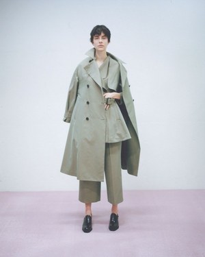 エンフォルド(ENFÖLD) 2018年プレフォールウィメンズコレクション  - 写真1