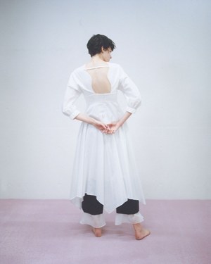 エンフォルド(ENFÖLD) 2018年プレフォールウィメンズコレクション  - 写真2