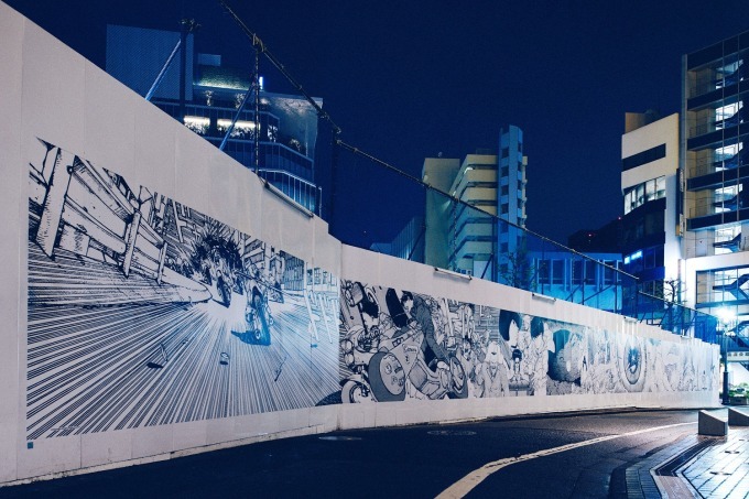 渋谷パルコの工事仮囲いに『AKIRA』の新アートワーク展示｜写真1