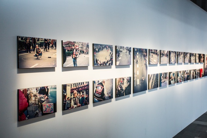キース・ヘリング 特別展が表参道ヒルズで - ポスターやレコードカバー約70点、世界初公開写真も｜写真15