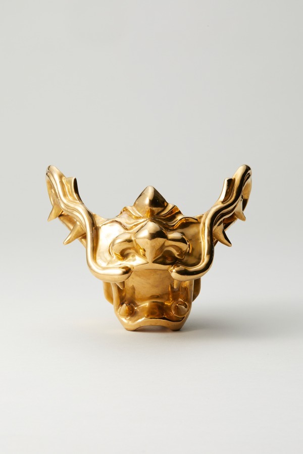 「呑むアート展」第2弾が名古屋で - 黄金に輝く"アート器"で楽しむ、黄金色のシャンパン｜写真1
