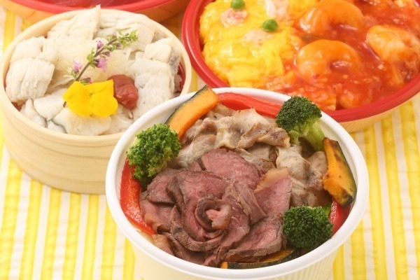 どんぶり｜「どんぶりグランプリ～絶景丼～」大丸梅田店で、本マグロやハモを美しく盛り付けた丼24種が集結