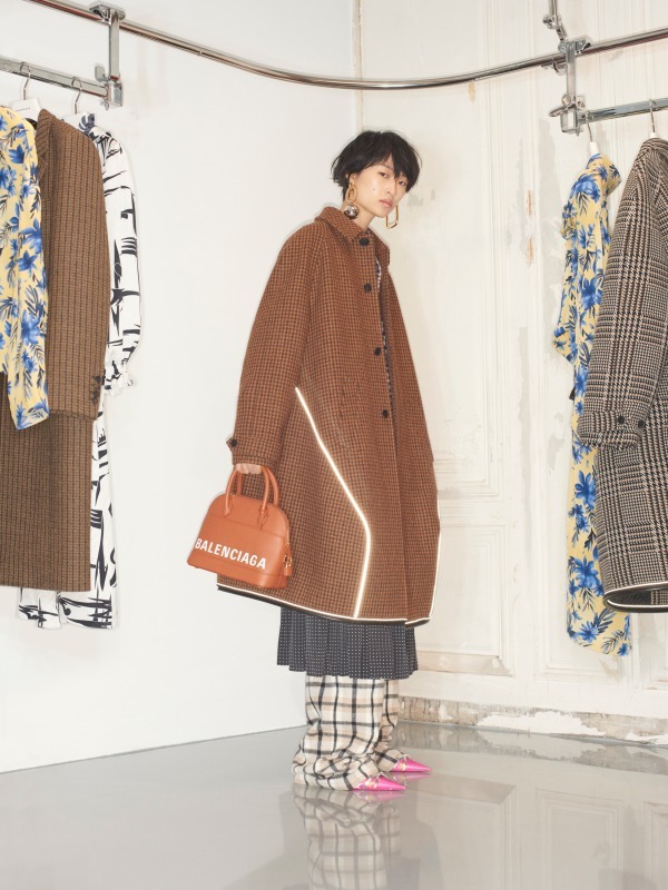 バレンシアガ(BALENCIAGA) 2018年秋ウィメンズコレクション  - 写真1