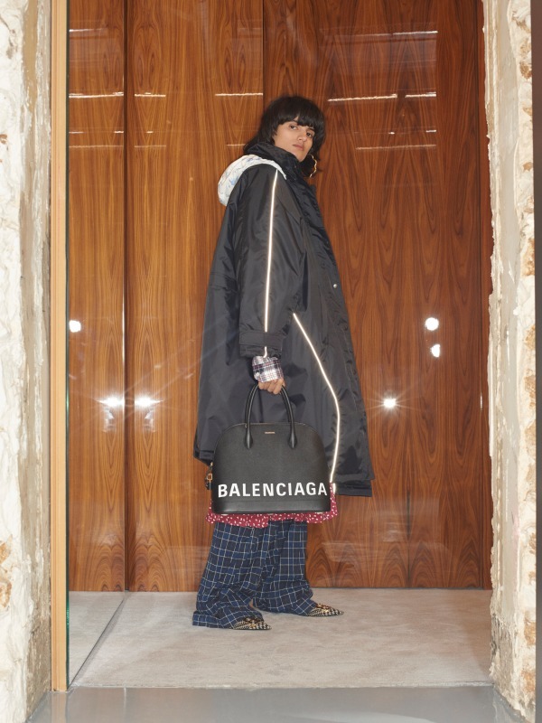 バレンシアガ(BALENCIAGA) 2018年秋ウィメンズコレクション  - 写真12