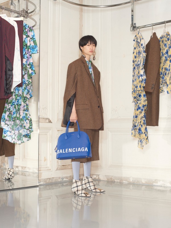 バレンシアガ(BALENCIAGA) 2018年秋ウィメンズコレクション  - 写真21