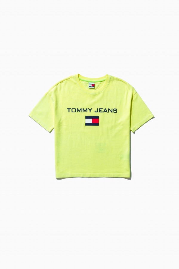 トミー ジーンズより18年春の新作 - ネオンイエローのスウェット＆フラッグロゴのデニムジャケット｜写真21