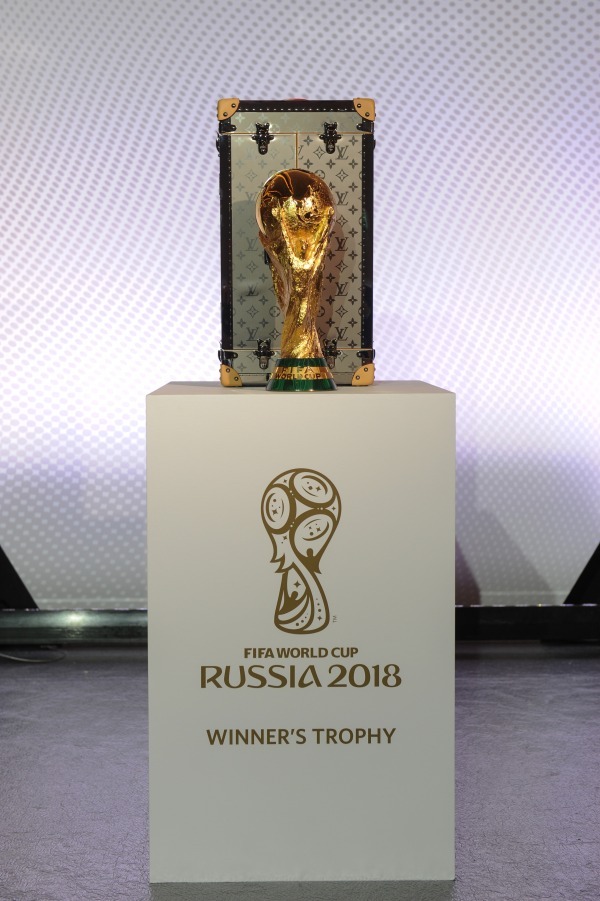ルイヴィトン 超希少 FIFA W杯記念サッカーボール