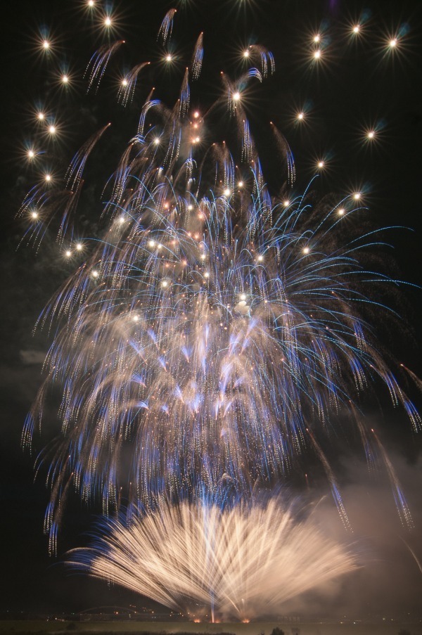 日本を代表する花火師が集結「東京花火大祭」お台場で12,000発打ち上げ、史上初のコラボ花火も｜写真2