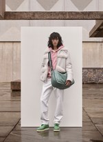 ボッテガ・ヴェネタ 2019年メンズリゾートコレクション - 色の合わせで新しさを｜写真10