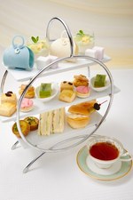 「天の川」をイメージしたカルピススイーツ＆ドリンク、ロイヤルパークホテルに登場｜写真1