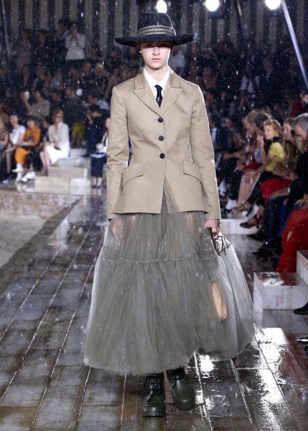 ディオール(DIOR) 2019年リゾートウィメンズコレクション  - 写真3