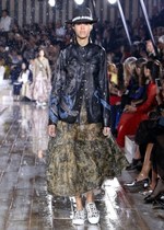 ディオール 2019年リゾートコレクション - 女性騎士が纏う、愛に満ちた“トワル ド ジュイ”｜写真22