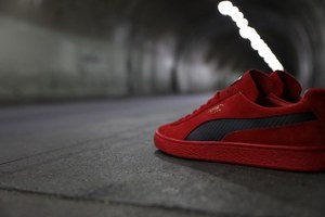 プーマ フェラーリのコラボスニーカー Sf Suede 50 真っ赤なレーシングカーをイメージ ファッションプレス プーマ フェラーリのコラボスニーカー Sf Suede 50 真っ赤なレーシングカーをイメージ ファッションプレス