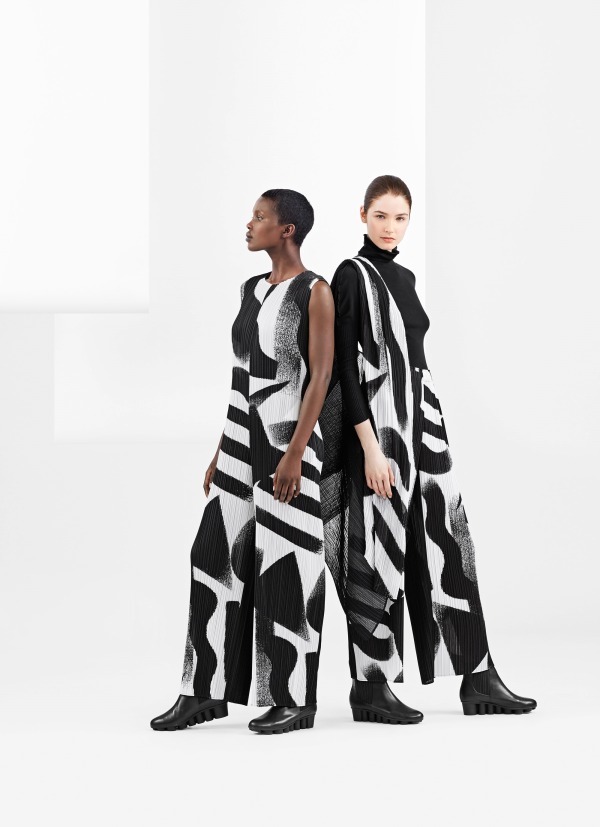 プリーツ プリーズ イッセイ ミヤケ(PLEATS PLEASE ISSEY MIYAKE) 2018-19年秋冬ウィメンズコレクション シルエット - 写真26