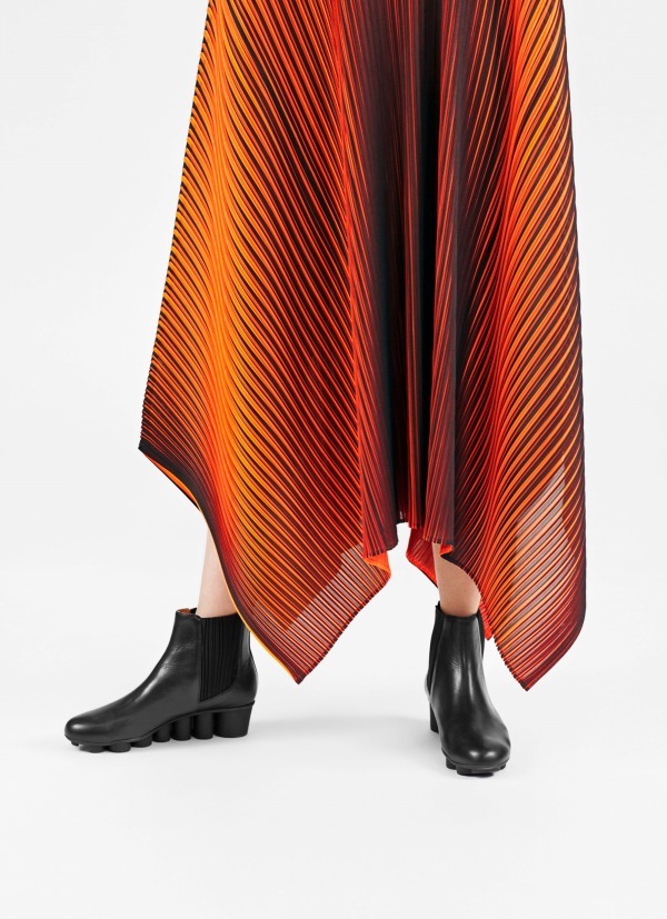 プリーツ プリーズ イッセイ ミヤケ(PLEATS PLEASE ISSEY MIYAKE) 2018-19年秋冬ウィメンズコレクション  - 写真49