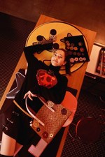 コーチ　バック　チャーム　キーリング　キーホルダー　水原 希子　限定　コラボ コーチから、水原希子カスタマイズによるバッグを限定発売