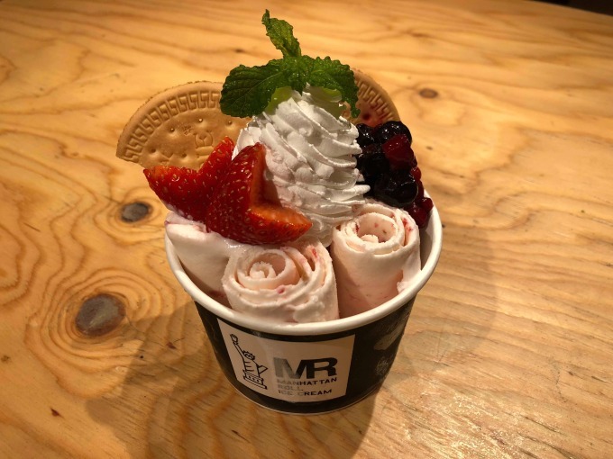 ロールアイス専門店「マンハッタンロールアイスクリーム」が名古屋に初出店｜写真5