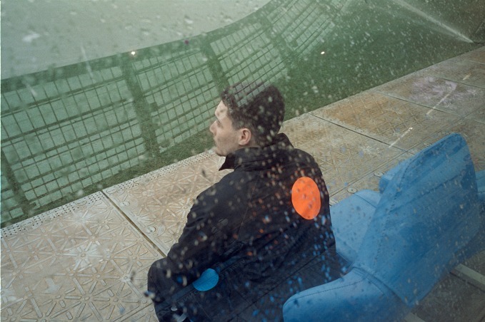 ナイキ×オフ-ホワイトのヴァージル アブロー、サッカー愛を表現したコラボスニーカー＆ウェア｜写真21