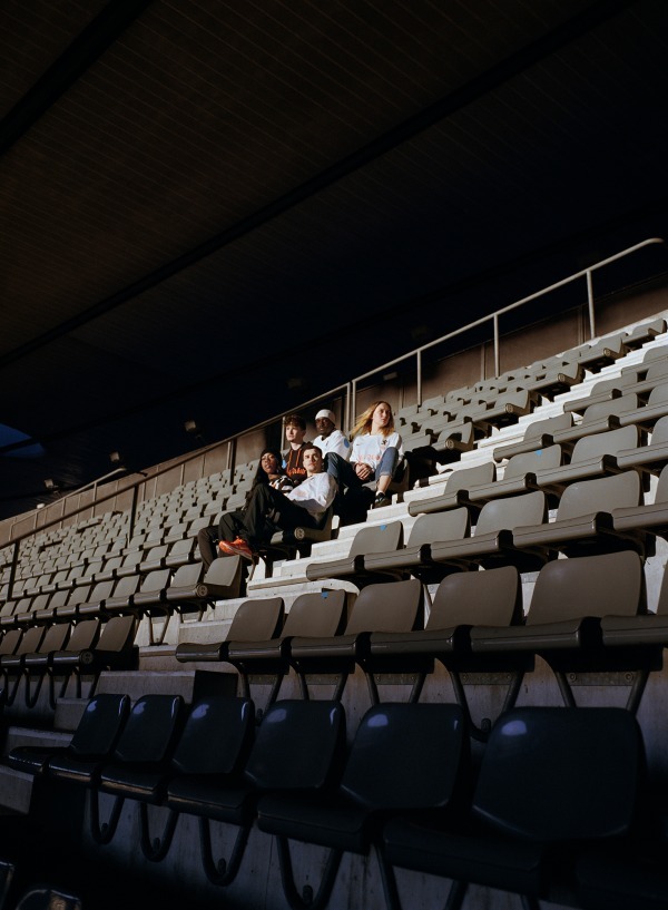 ナイキ×オフ-ホワイトのヴァージル アブロー、サッカー愛を表現したコラボスニーカー＆ウェア｜写真10