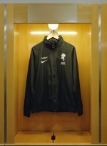 ナイキ×オフ-ホワイトのヴァージル アブロー、サッカー愛を表現したコラボスニーカー＆ウェア｜写真8