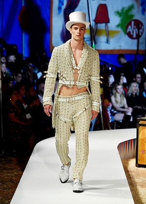 モスキーノ(MOSCHINO) 2019年春夏メンズコレクション  - 写真30