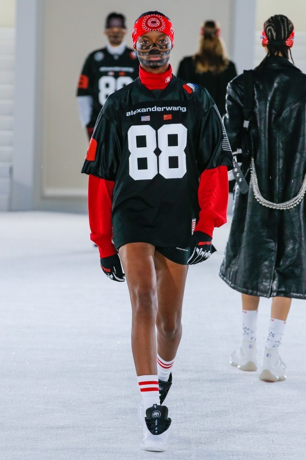 アレキサンダー ワン(alexanderwang) 2019年春夏ウィメンズ&メンズコレクション  - 写真34