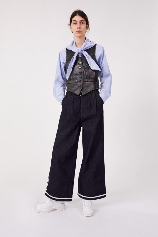 MM6 Maison Margiela Resort 2019 Fashion Show | Vogue