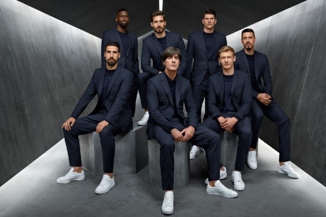 HUGO BOSS サッカードイツ代表着用モデル スーツセットアップネイビー