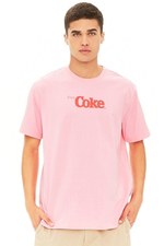 フォーエバー21×コカ・コーラ限定コラボアイテム発売、ロゴ描かれたTシャツやウエストポーチなど｜写真5