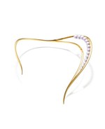 TASAKI“海の光や流れ落ちる滝”をイメージした、新作パールジュエリー｜写真24