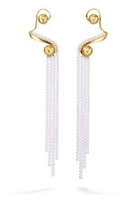 TASAKI“海の光や流れ落ちる滝”をイメージした、新作パールジュエリー｜写真17