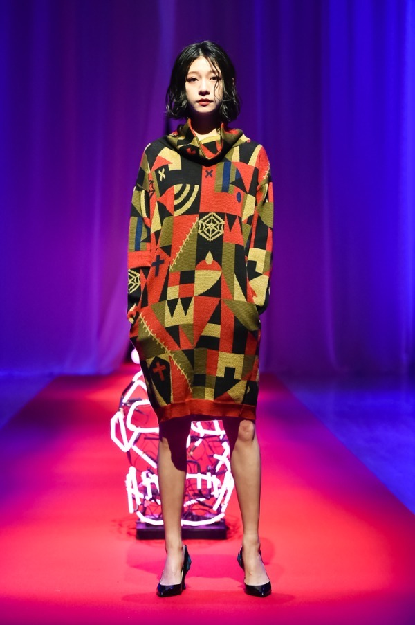 ハザマ 2018-19年秋冬<span>コレクション</span> - 写真30