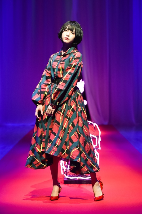ハザマ 2018-19年秋冬<span>コレクション</span> - 写真32