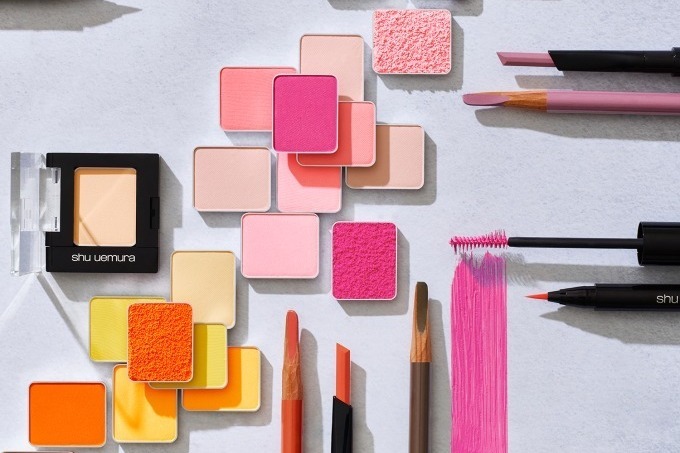 シュウ ウエムラ「夏映えアイメイク」