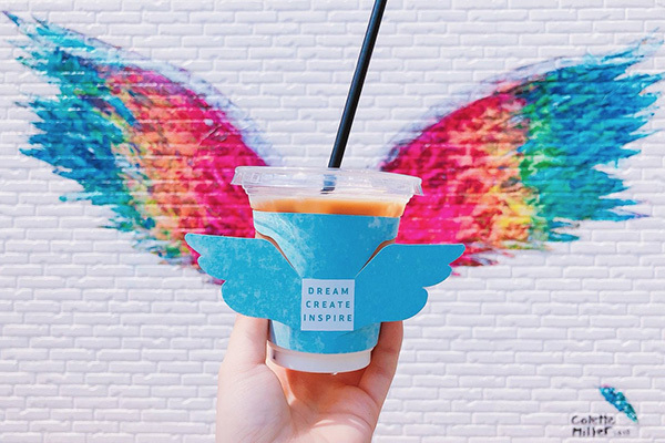 ハワイ｜ハワイの行列必至レストラン「モケス ハワイ」江ノ島に新店舗、リリコイパンケーキや自家製レモネード