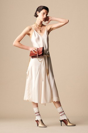 クロエ 2019年春コレクション - ホースモチーフが誘う春の柔らかなムード｜写真3