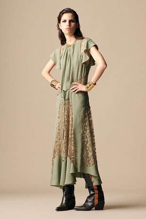 クロエ 2019年春コレクション - ホースモチーフが誘う春の柔らかなムード｜写真25