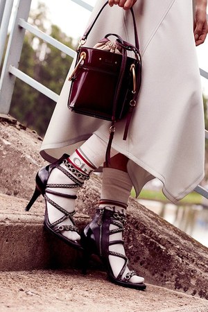 クロエ 2019年春コレクション - ホースモチーフが誘う春の柔らかなムード｜写真44